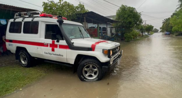 Guatemala reporta primeras inundaciones en el caribe por tormenta Julia