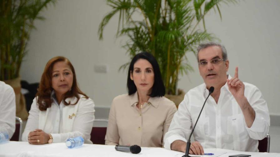 Abinader dice RD no formaría parte de misión para pacificar a Haití