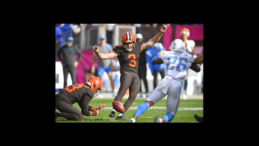 Chargers sobreviven polémica decisión, ganan a Browns Chargers sobreviven polémica decisión, ganan a Browns