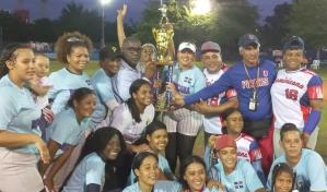 Las Chicas Piratas ganaron  Clásico de softbol femenino