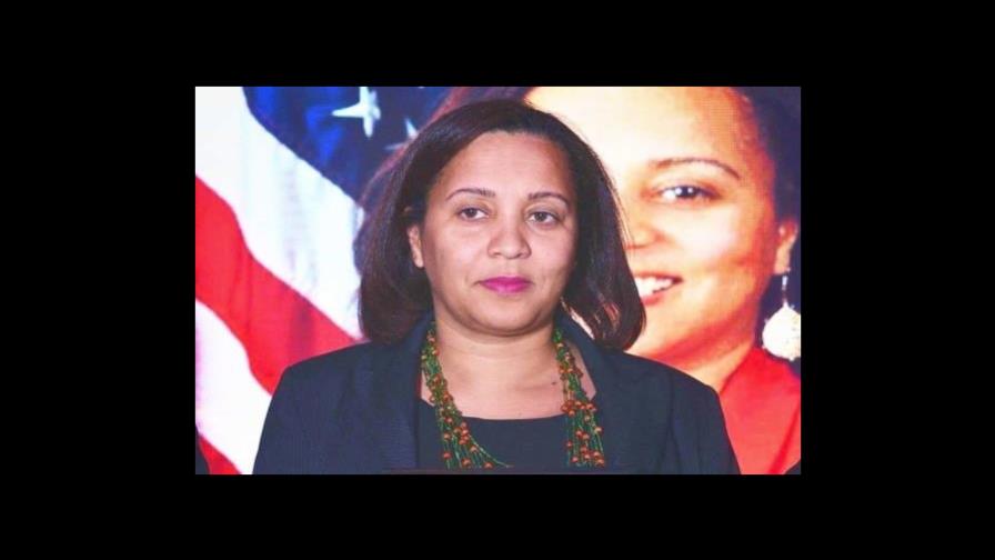 Exsenadora de NY critica la indiferencia de los políticos dominicanos con cargos en EE. UU.