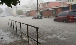 Guatemala suspende las clases ante el posible impacto de la tormenta Julia