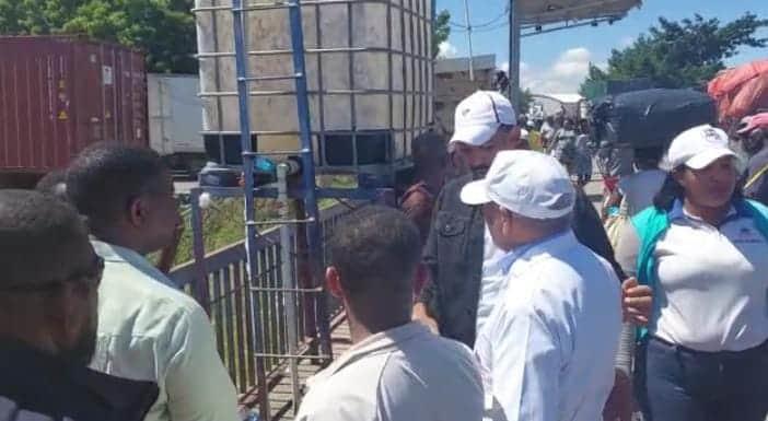 Salud Pública supervisa actividades del mercado de Dajabón para prevenir cólera