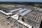 Arrestan a un hombre que amenazó con disparar con un rifle en el Aeropuerto de Atlanta Arrestan a un hombre que amenazó con disparar con un rifle en el Aeropuerto de Atlanta