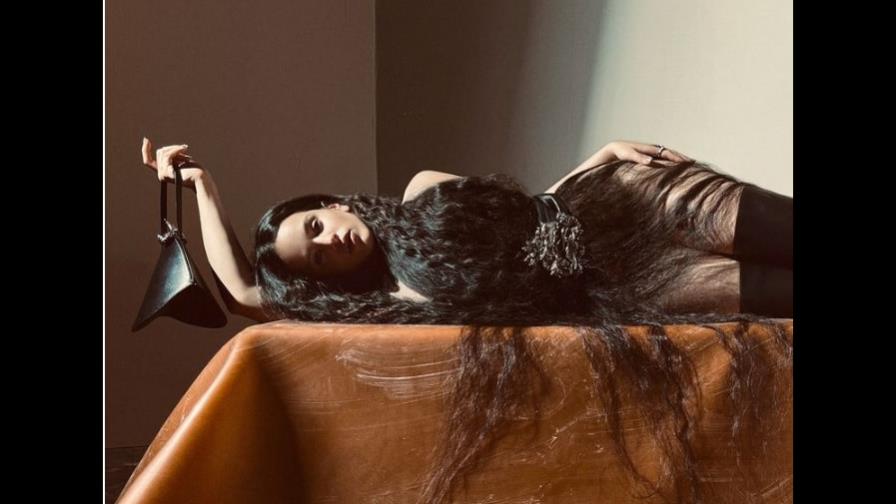 Rosalía es la nueva imagen de Acne Studios Rosalía es la nueva imagen de Acne Studios