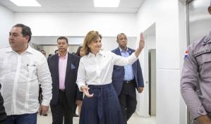 Abinader mueve a Raquel Peña del Gabinete de Salud al Gabinete Eléctrico