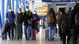 Personas sin boleto a&eacute;reo podr&aacute;n pasar controles de seguridad en aeropuertos de EE. UU. para despedir familiares
