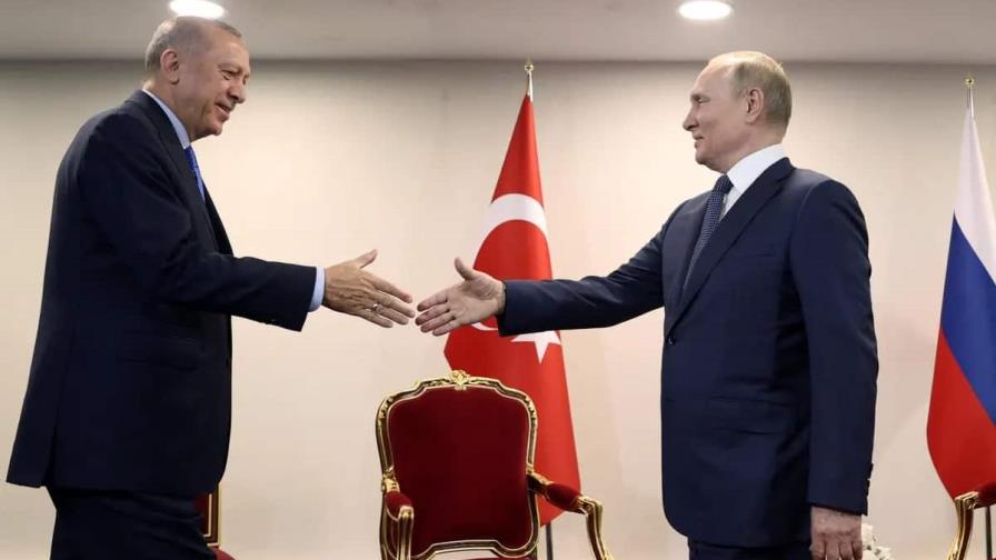 Erdogan y Putin prevén verse en la cumbre de Astaná que comienza mañana