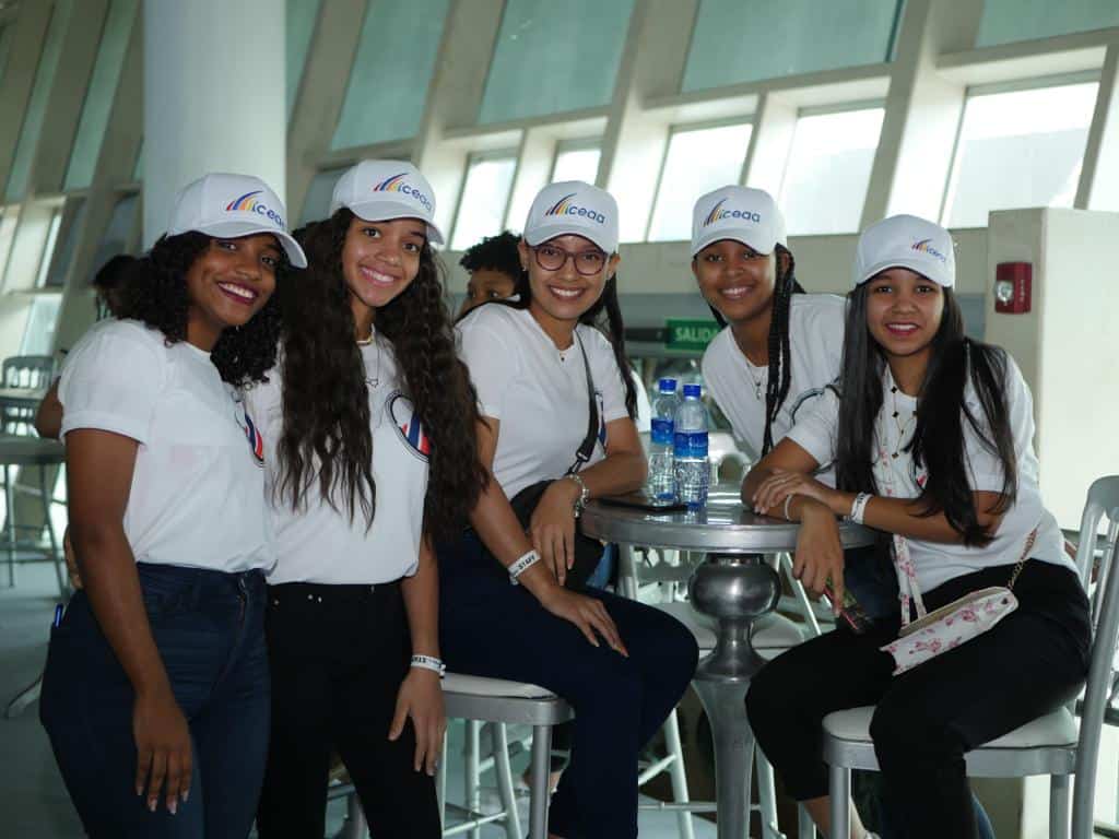 Jóvenes que participaron en el intercambio 