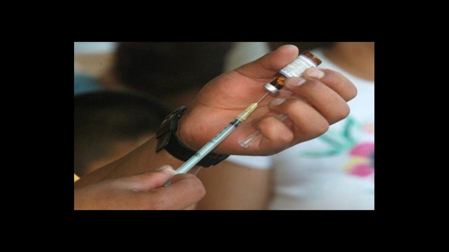 OMS alerta brotes de sarampión tras la disminución en tasa de vacunación