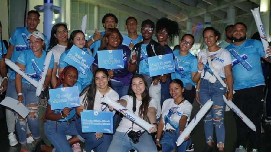 Cerca de diez mil estudiantes regresan al país del intercambio cultural en EEUU Cerca de diez mil estudiantes regresan al país del intercambio cultural en EEUU