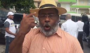 Sindicato de choferes turísticos pedirán la destitución de Hugo Beras del Intrant