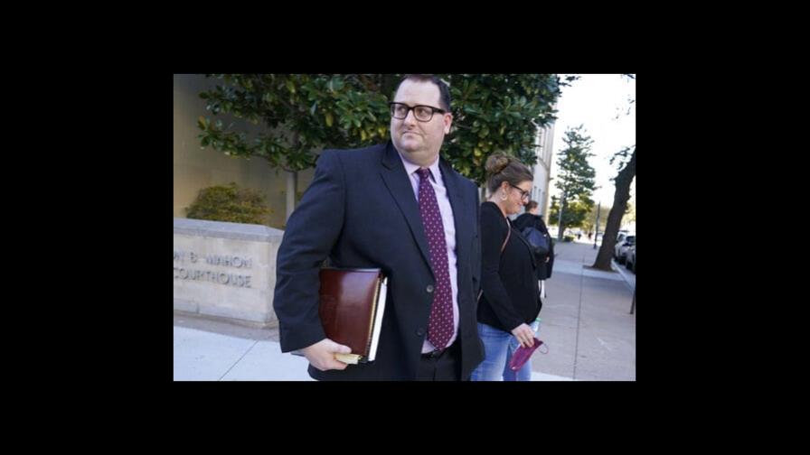 Exempleado de los Angelinos es sentenciado a 22 años por comprar drogas a pelotero que murió Exempleado de los Angelinos es sentenciado a 22 años por comprar drogas a pelotero que murió