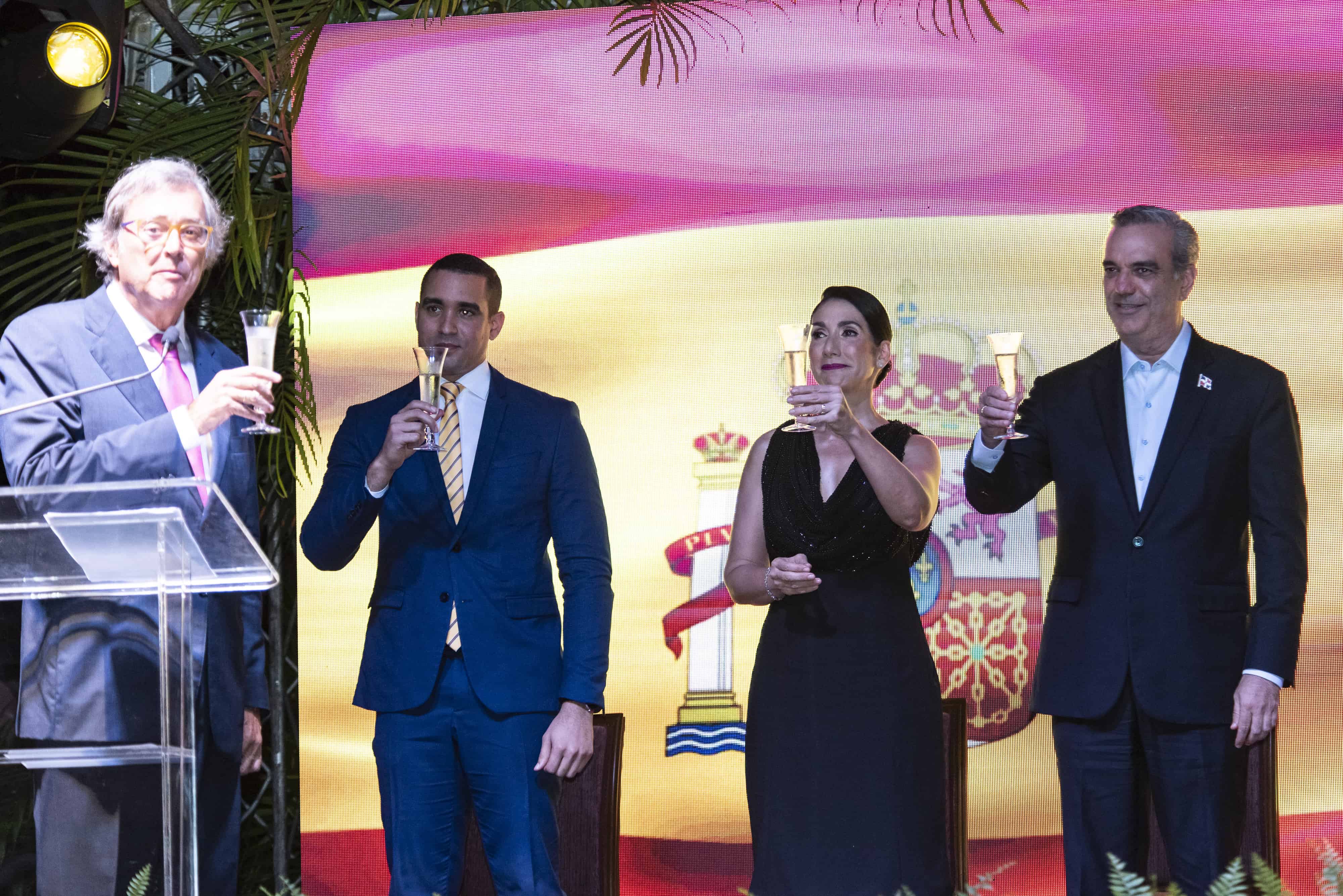 Brindis por la Fiesta Nacional de España.&nbsp;