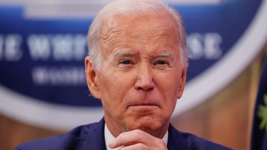 Biden reconoce que los precios siguen altos pese a la bajada de la inflación