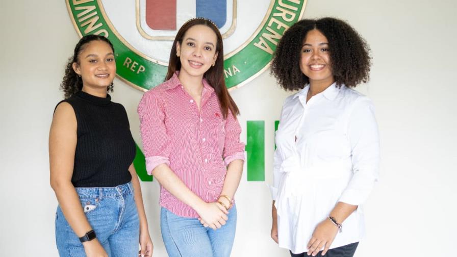 Estudiantes de arquitectura de la Unphu ganan concurso Adocero 2022