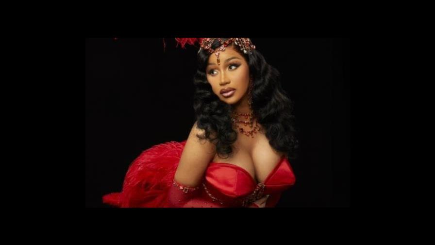 El sensual look de Cardi B para celebrar su cumpleaños número 30