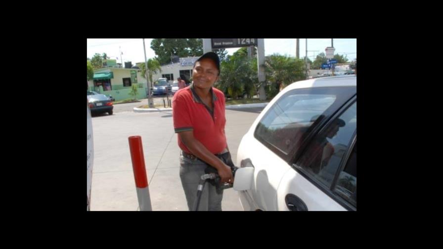 Brecha en inclusión laboral de mujeres fue de 33 % en 2020, según encuesta de la ONE Brecha en inclusión laboral de mujeres fue de 33 % en 2020, según encuesta de la ONE