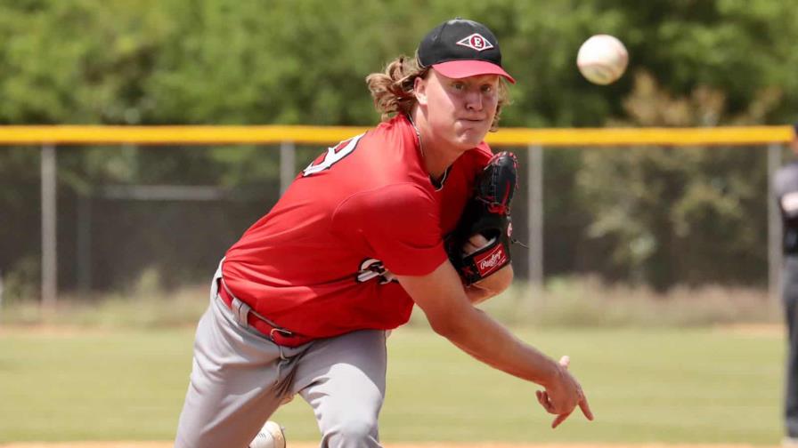 Leones anuncian al receptor Rortvedt y al relevista Wingenter