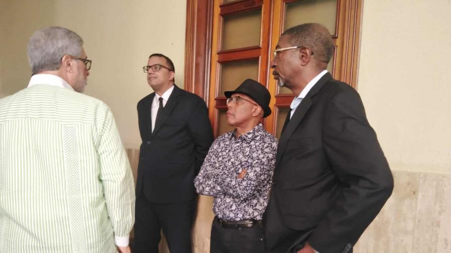 Merenguero Ramón Orlando demanda empresario artístico Merenguero Ramón Orlando demanda empresario artístico