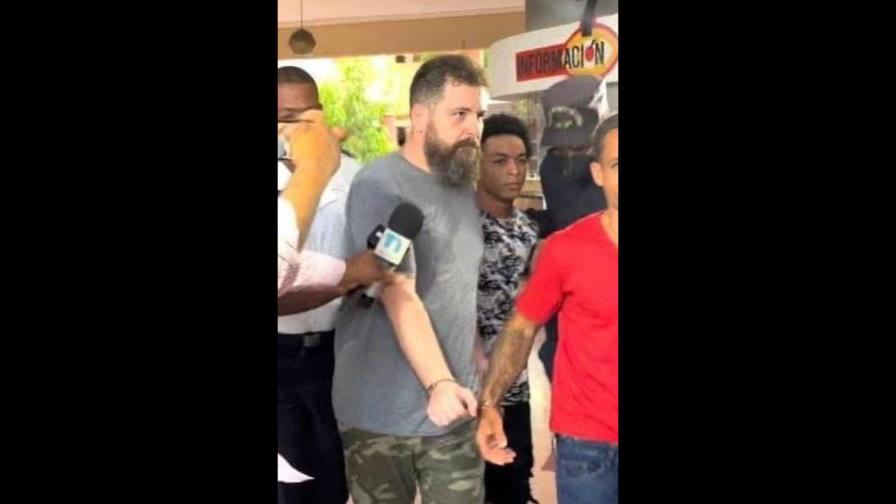 Cambian a prisión domiciliaria medida de coerción a hombre acusado de pornografía infantil