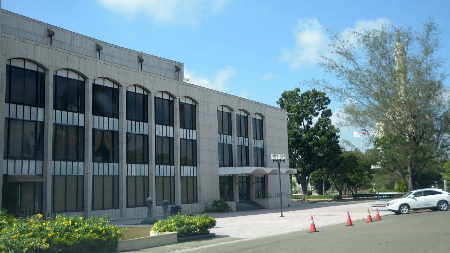 Ministerio de Cultura responde a denuncias sobre deterioro del Gran Teatro del Cibao