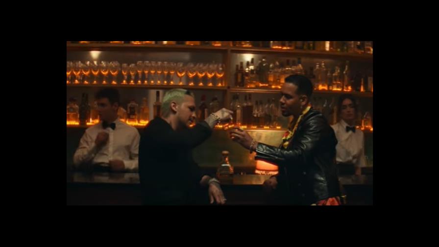 Romeo Santos estrena videoclip de Me extraño con Christian Nodal