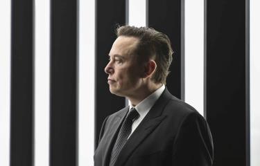 Musk pide fondos a EEUU para la red satelital en Ucrania