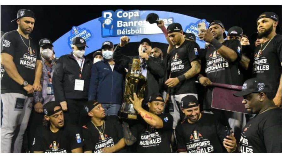 Gigantes del Cibao van por superar el maleficio de repetir un campeonato Gigantes del Cibao van por superar el maleficio de repetir un campeonato