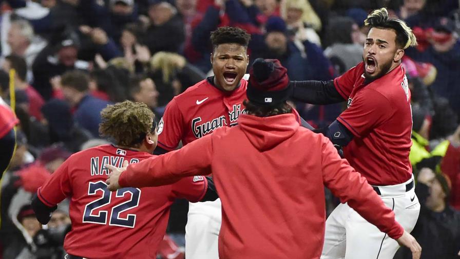 VIDEO | Con hit de dominicano González, Guardianes vencen a Yanquis