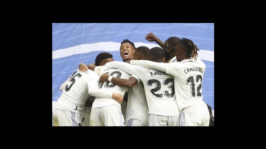 3-1. El Real Madrid recupera el clásico y el liderato 3-1. El Real Madrid recupera el clásico y el liderato