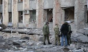 Ucrania: Cohetes golpean la sede de la Administración prorrusa de Donetsk