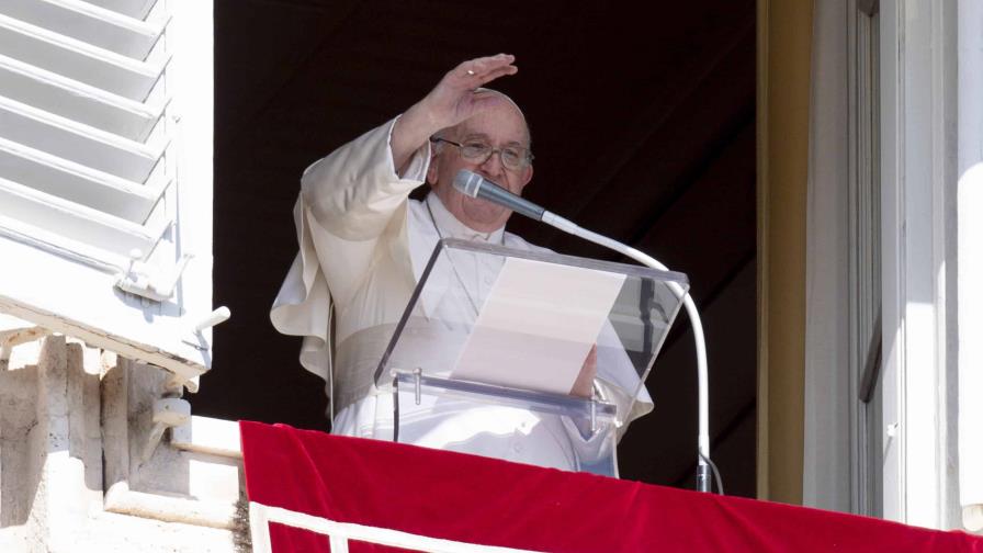 Papa Francisco: Pido en nombre de Dios que se acabe la cruel locura de la guerra