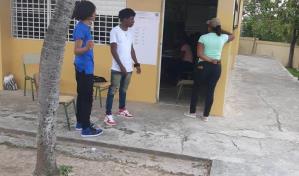 En El Seibo pocas personas acuden a votar en consulta del PLD