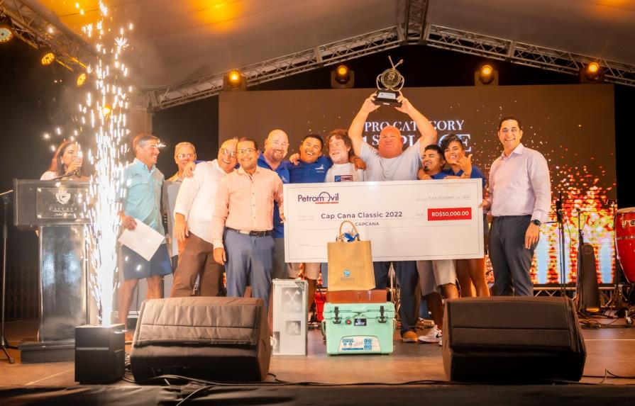 Lancha Reel Tight conquista el Cap Cana Classic 2022 al Marlin Azul 