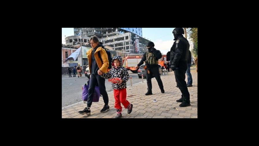 La guerra de Ucrania y la inflación hunden a millones de niños en la pobreza, alerta Unicef