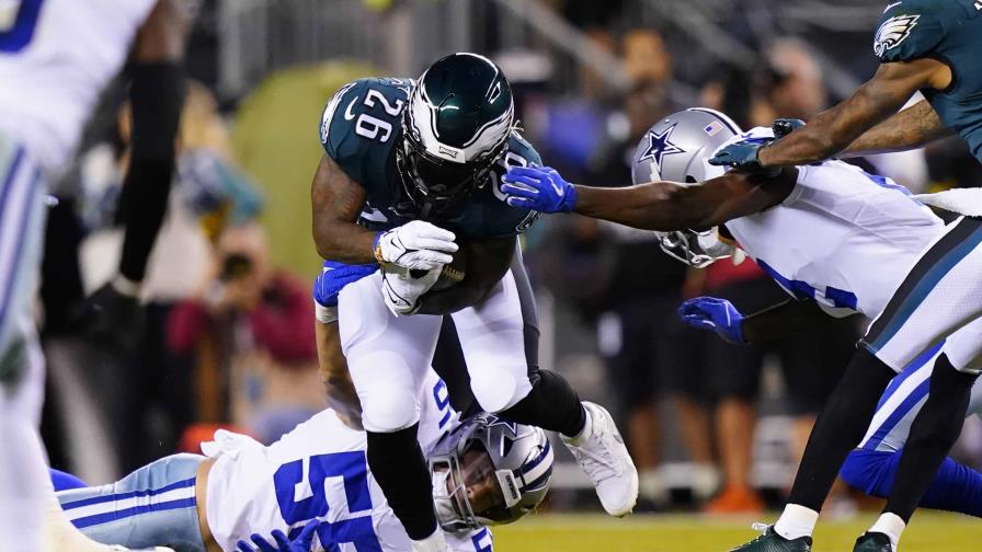 Hurts y los Eagles vencen a los Cowboys y siguen invictos