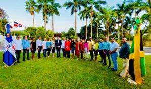 Embajada de RD en Kingston lanza entidad para organizar a profesionales dominicanos en Jamaica 