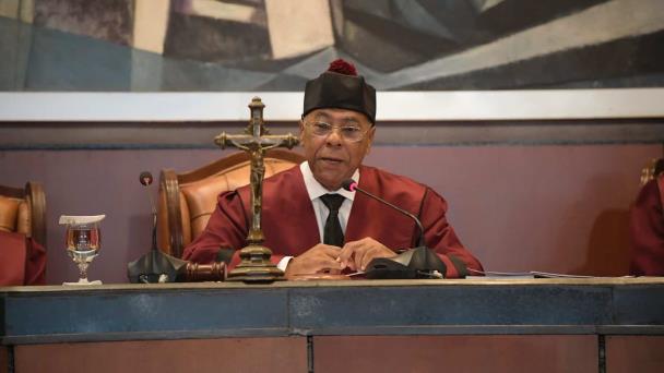 Milton Ray Guevara afirma que ninguna modificación a la Constitución ha quebrantado sus principios y valores