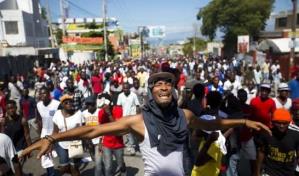 Se reanudan protestas en Puerto Príncipe pidiendo renuncia de Ariel Henry