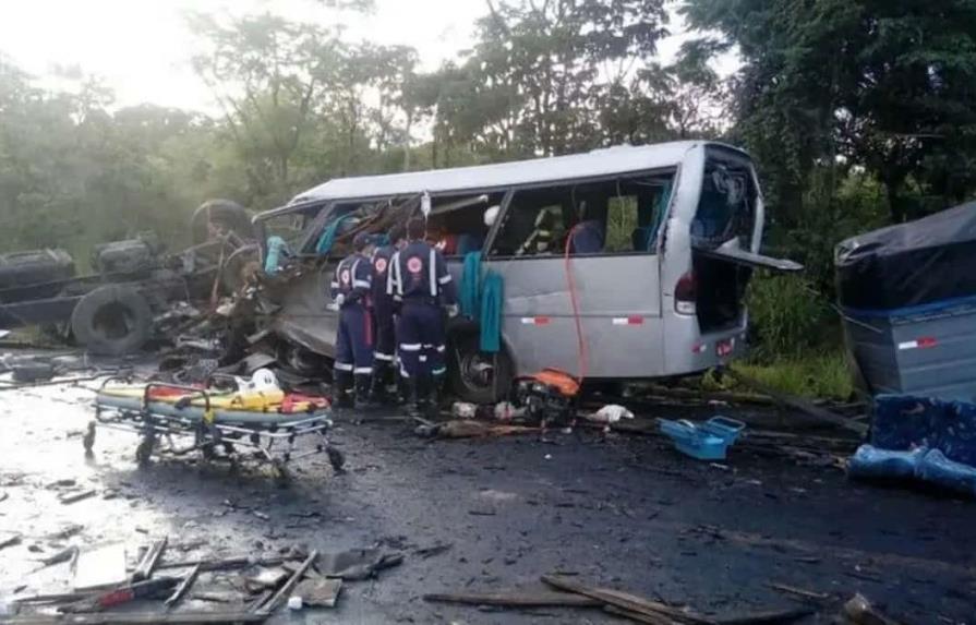 Siete muertos y varios heridos en un accidente de tránsito múltiple en Brasil