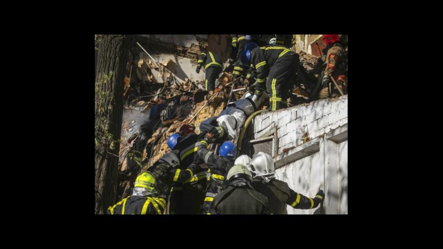 Rusia lanza ataques aéreos contra instalaciones de energía y agua en Ucrania