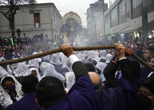 Perú: famosa procesión católica retorna tras la pandemia