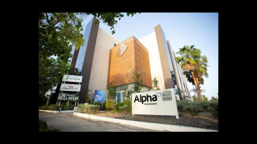 Alpha Inversiones inaugura puesto de bolsa en Punta Cana Alpha Inversiones inaugura puesto de bolsa en Punta Cana