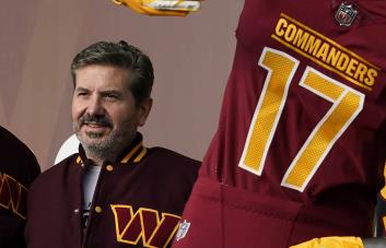 Dueño de los Colts afirma que hay argumentos para remover a Snyder