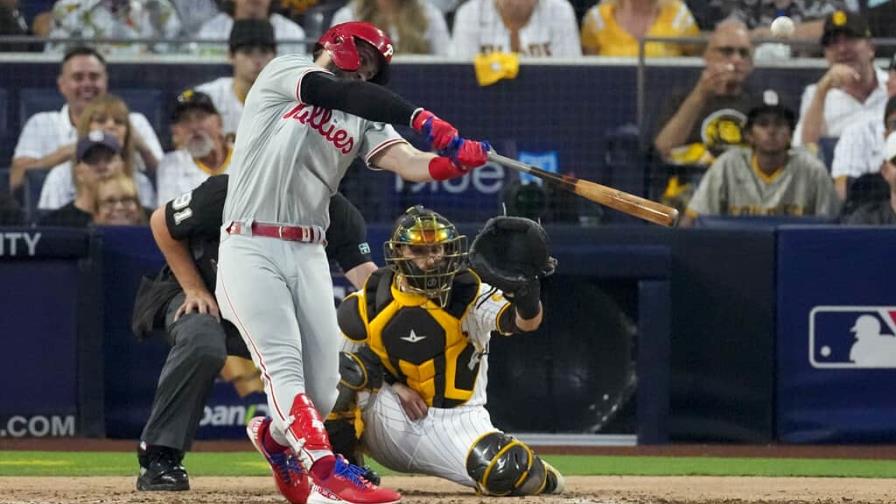 Wheeler impresiona y los Filis golpean primero a los Padres