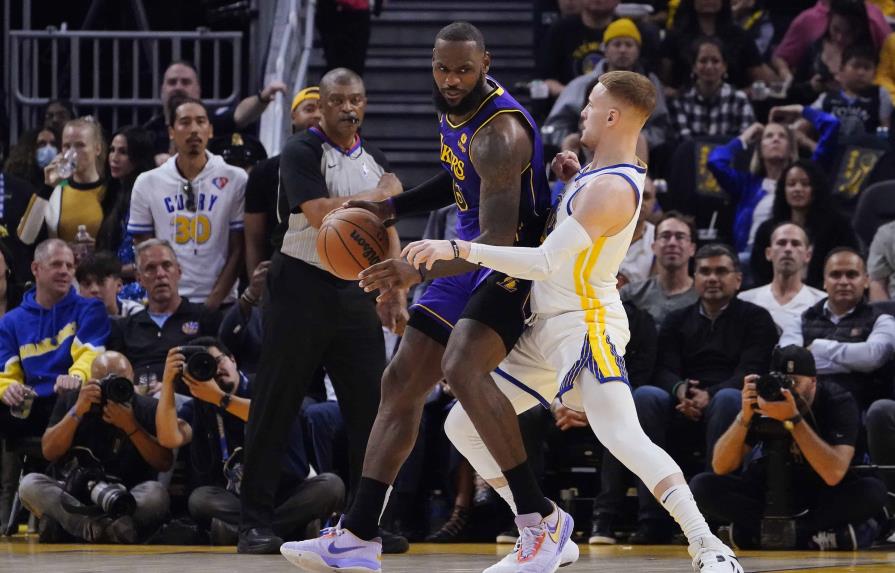 VIDEO | Curry y Warriors celebran el campeonato venciendo a Lakers