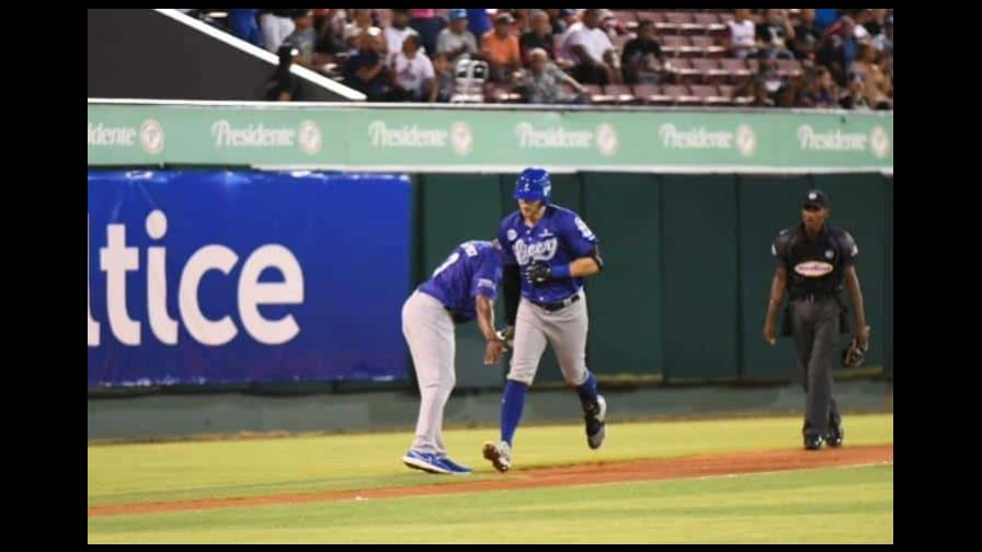 El Licey gana su cuarto partido en forma consecutiva al vencer a Gigantes El Licey gana su cuarto partido en forma consecutiva al vencer a Gigantes