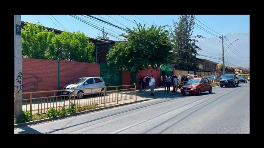 Al menos 14 estudiantes lesionados por bomba de ruido en escuela en Chile