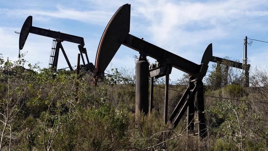 El petróleo de Texas abre con una subida del 1.61 %, hasta los 84.15 dólares